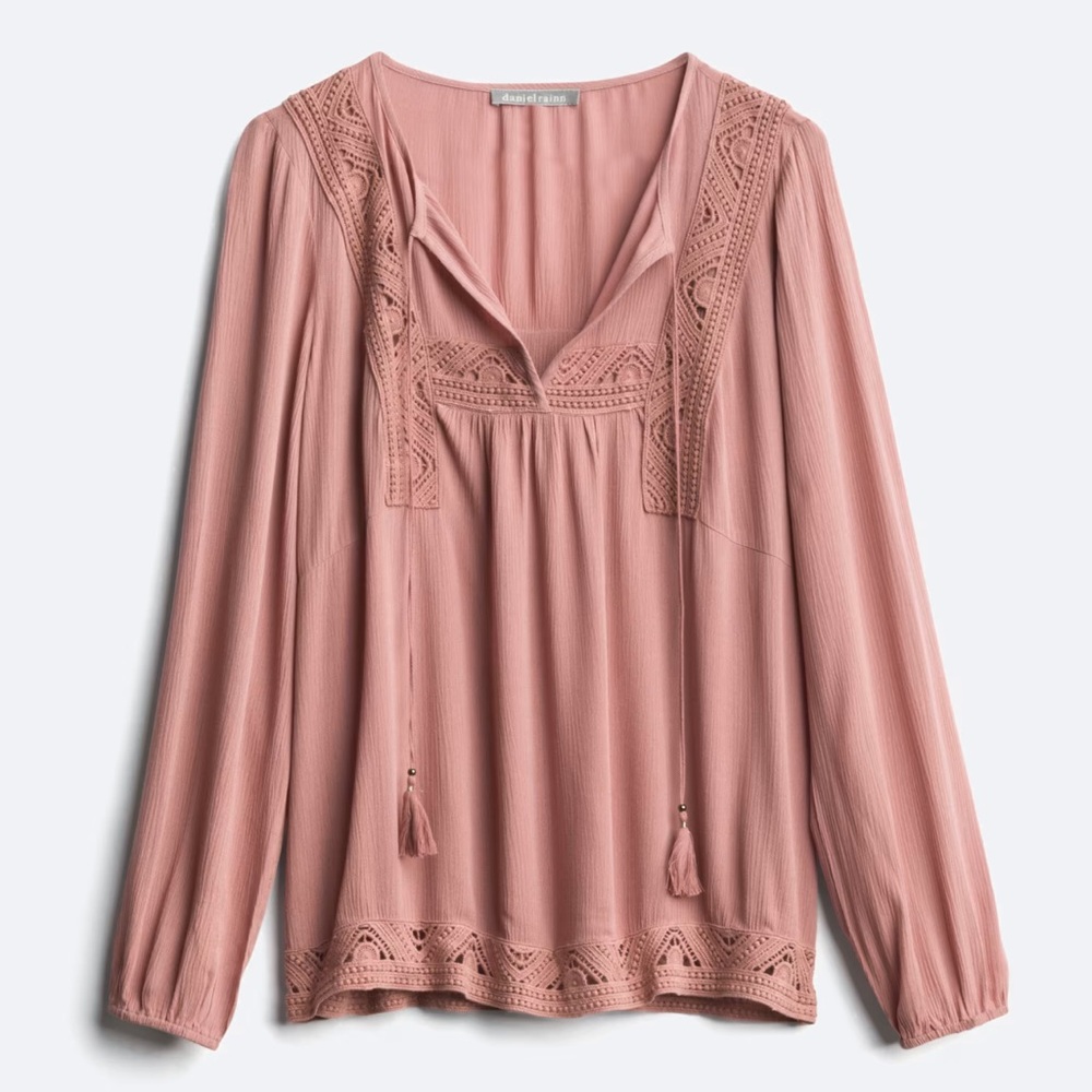 NWOT Pale Sky Dalyn Crochet Detail Dusty Rose Top